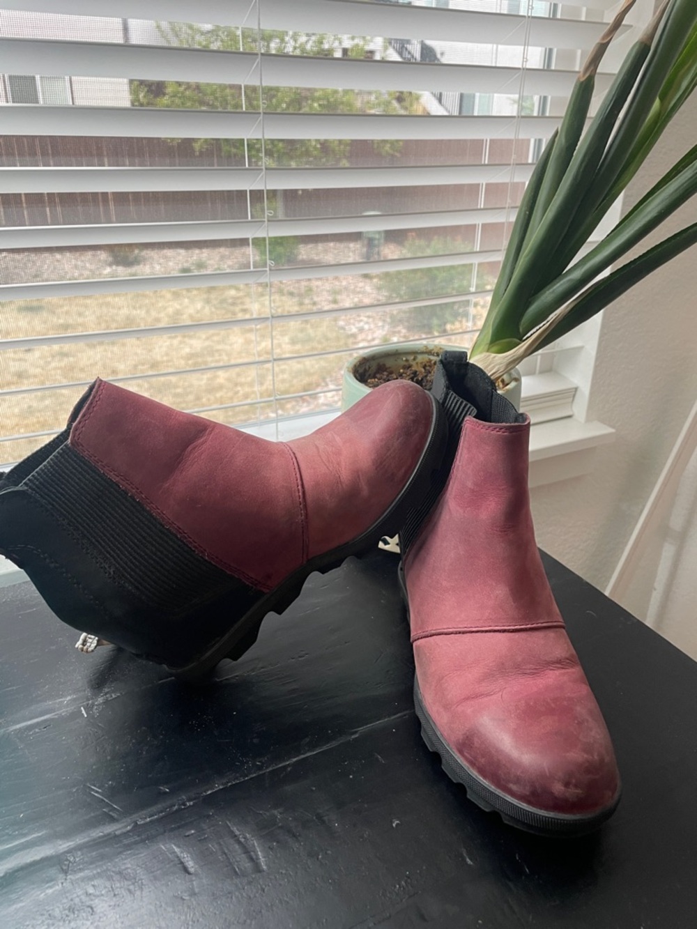 Sorel — Women's Burgundy Chelsea Ankle Boots - Sleek Slip-On Style